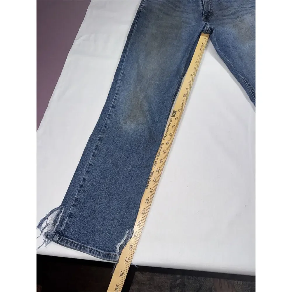 Levis Signature Men's Athletic Fit Blue Jeans Size 30 X 30 Medium Wash Thrashed